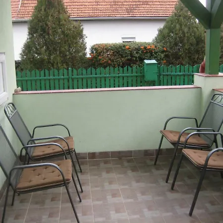 Ferienhaus Pussta Casa vacanze *
